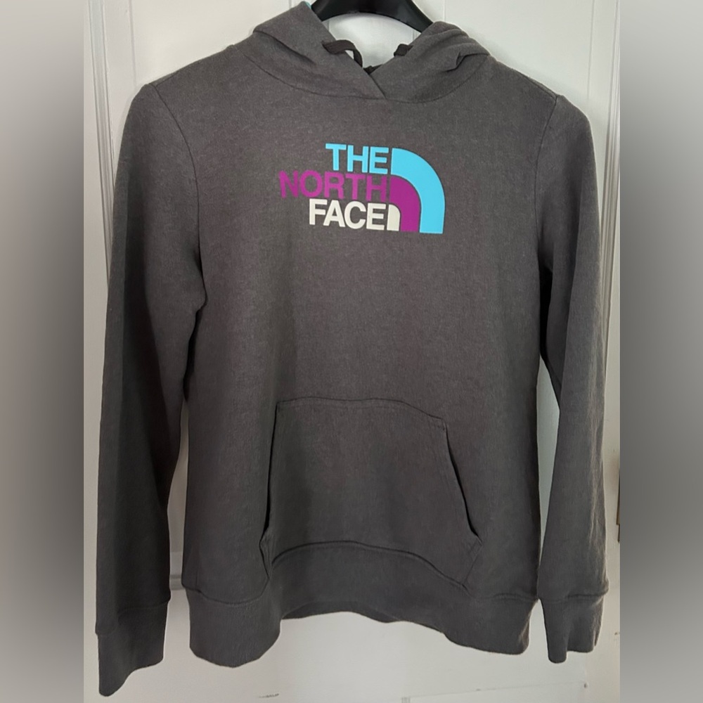 The North Face men’s hoodie